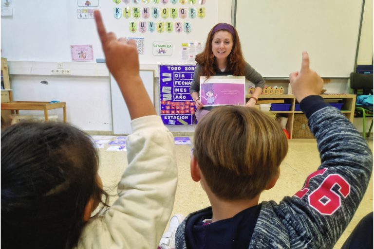 Taller «Violeta significa igualdad»